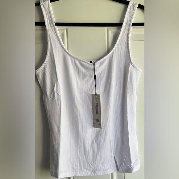 NWT LETT AMAZING Naples Microrib White Faint Shimmer Square Scoop Neck Tank Top - Picture 3 of 17